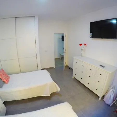 Atlantic Apartment *